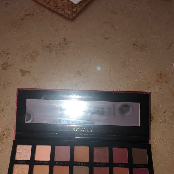 bad habit royals palette - Picture 2 of 2